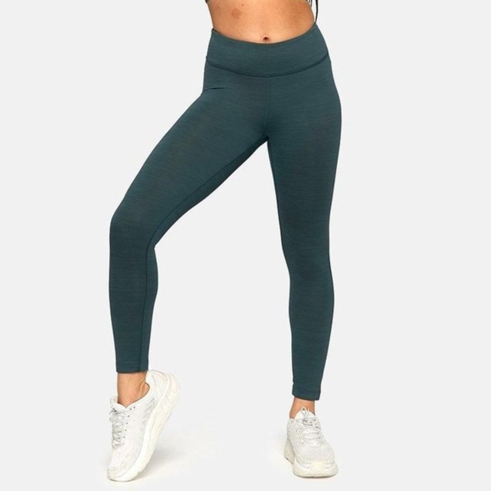 Outdoor Voices Tech Sweat Flex 7/8 Leggings in Evergreen